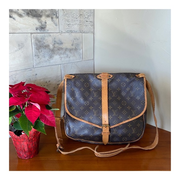 AUTHENTIC LOUIS VUITTON SAUMUR 35 CROSSBODY SHOULDER BAG